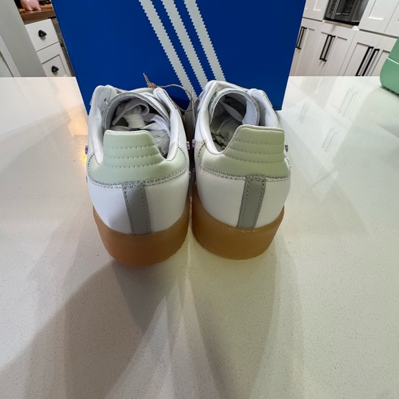 Adidas Samba NIB White w/ Mint Stripes with Gum Sole Size 7W - Picture 5 of 16